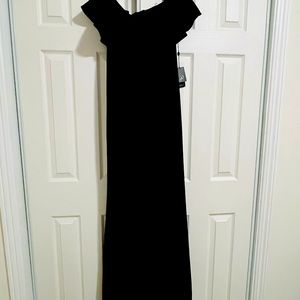 Brand New Adrianna Papell Off Shoulder Dress size 10